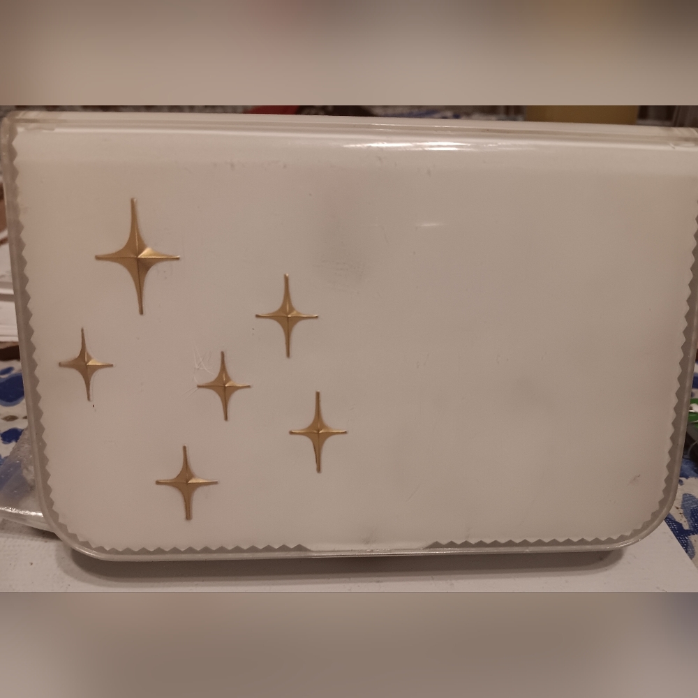 Deltah Vintage Pearl Presentation Box